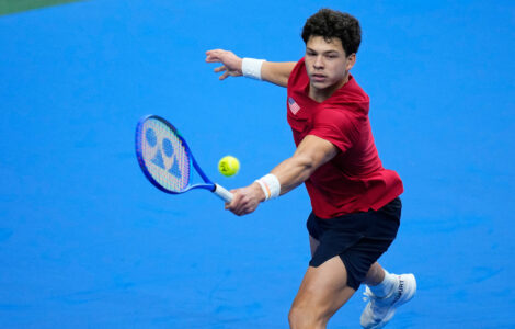 Shelton loses again in Davis Cup as Czechs defeat US to reach Final 8. Zverev wins for Germany